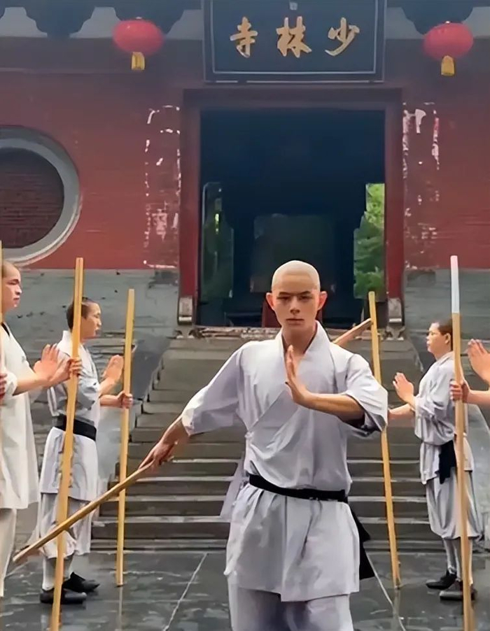 少林寺花和尚釋永信的商業帝國:曾花4.5億搞房產,年入兩億香火錢